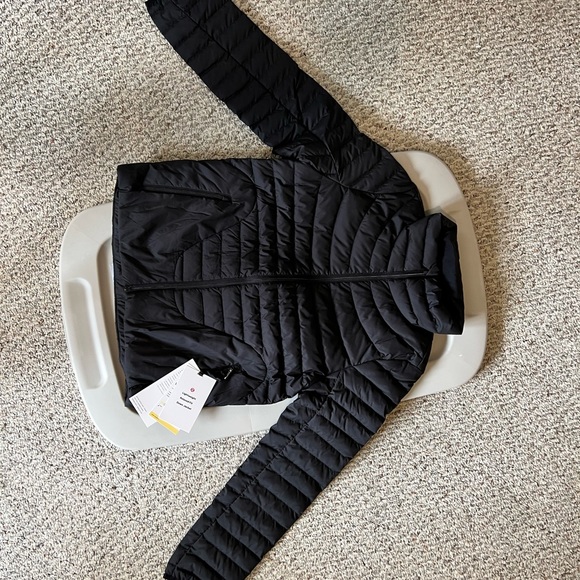 Lightweight Relaxed-Fit Down Jacket - Picture 7 of 13